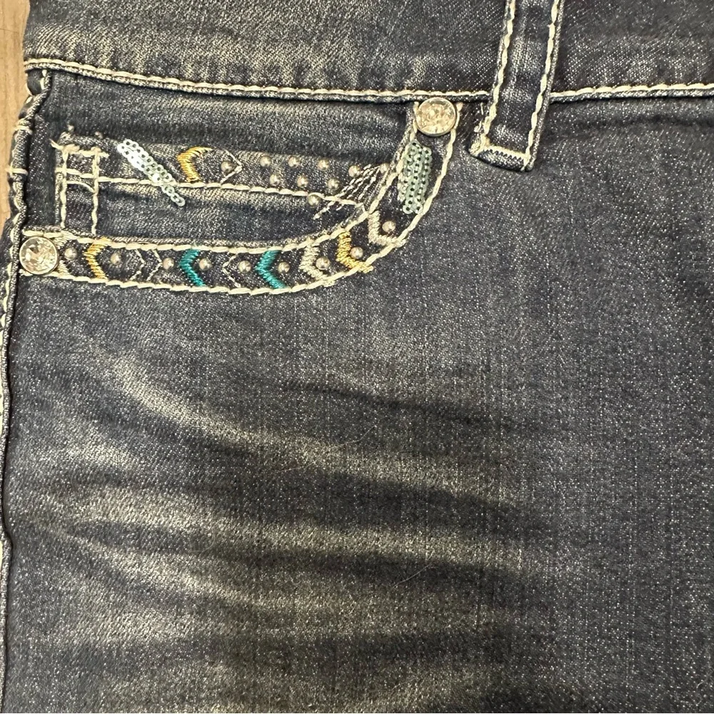 Warehouse Premium Denim Dark Blue Slim Embellished Denim Capris 14 - Picture 3 of 10